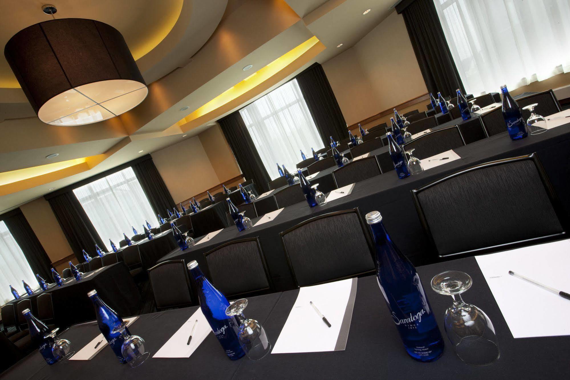 Le Meridien Boston Кембридж Экстерьер фото